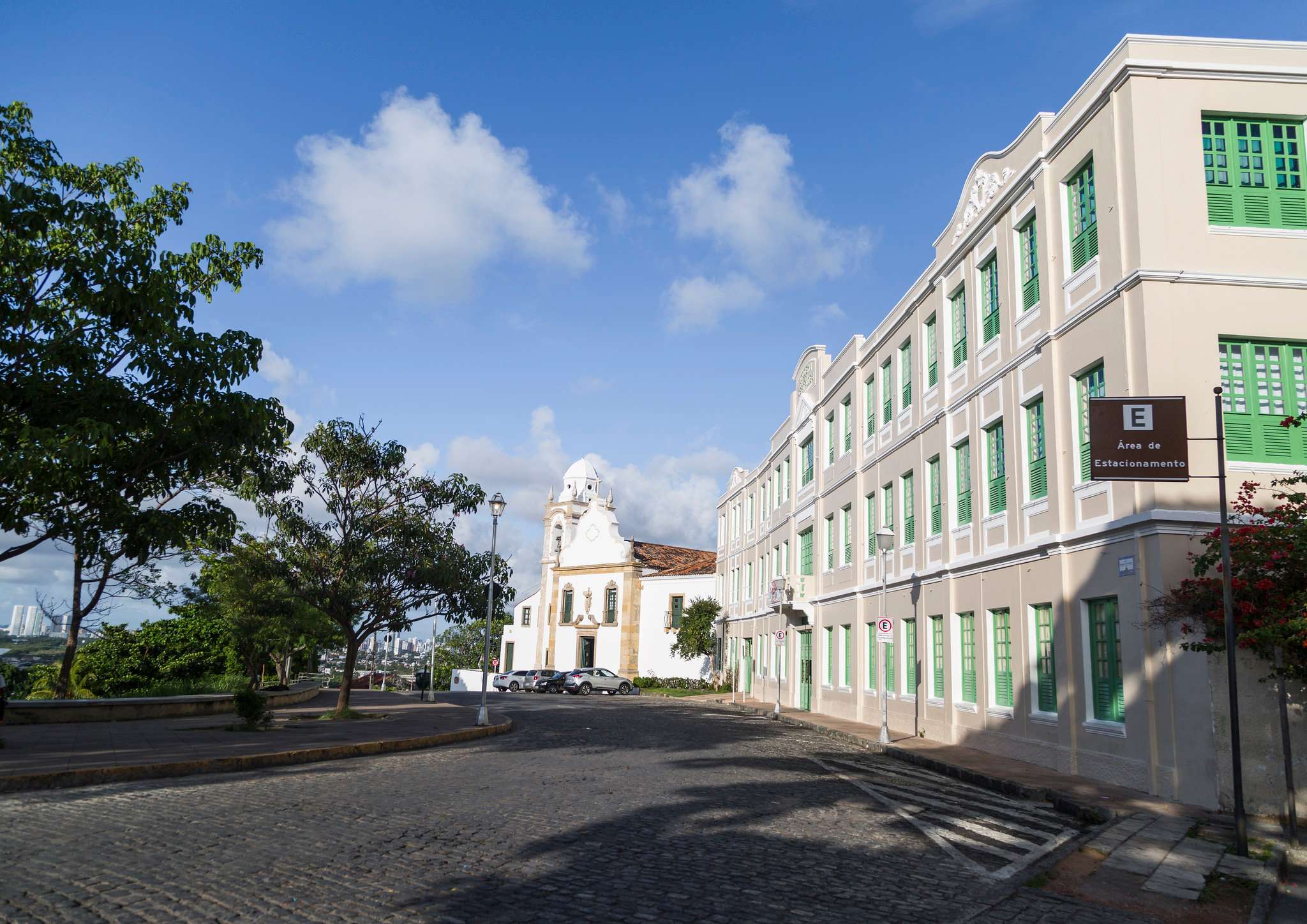 Colagem de mídia