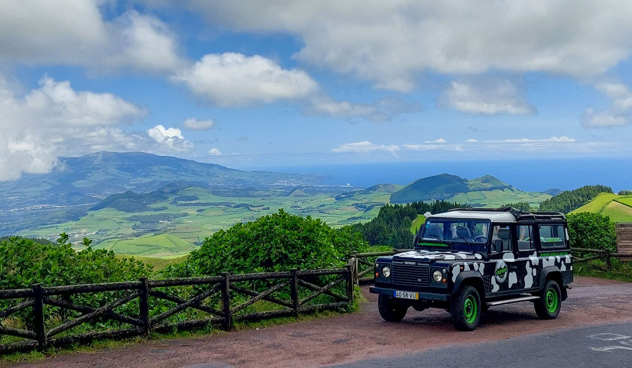 Colagem de mídia