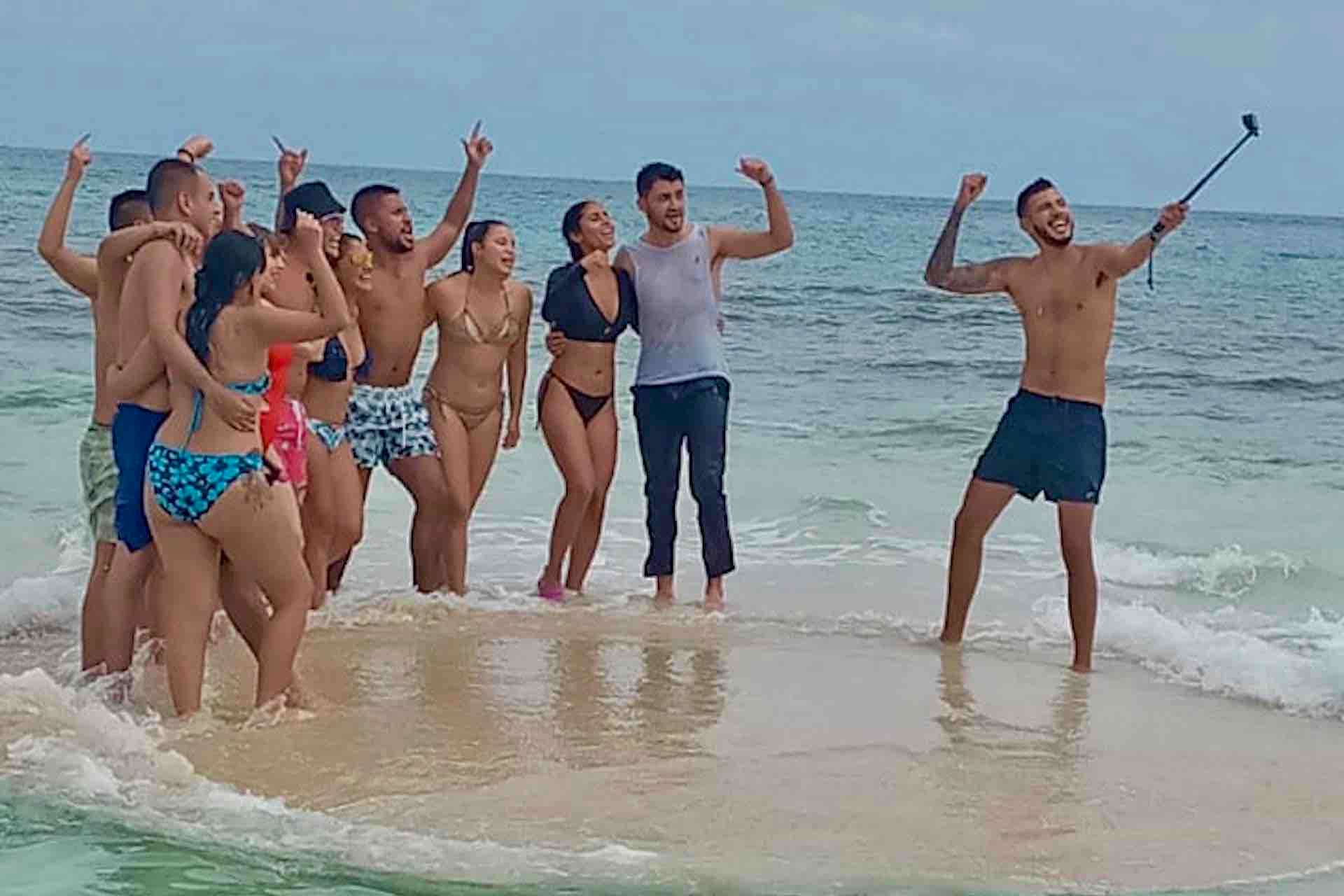 Colagem de mídia
