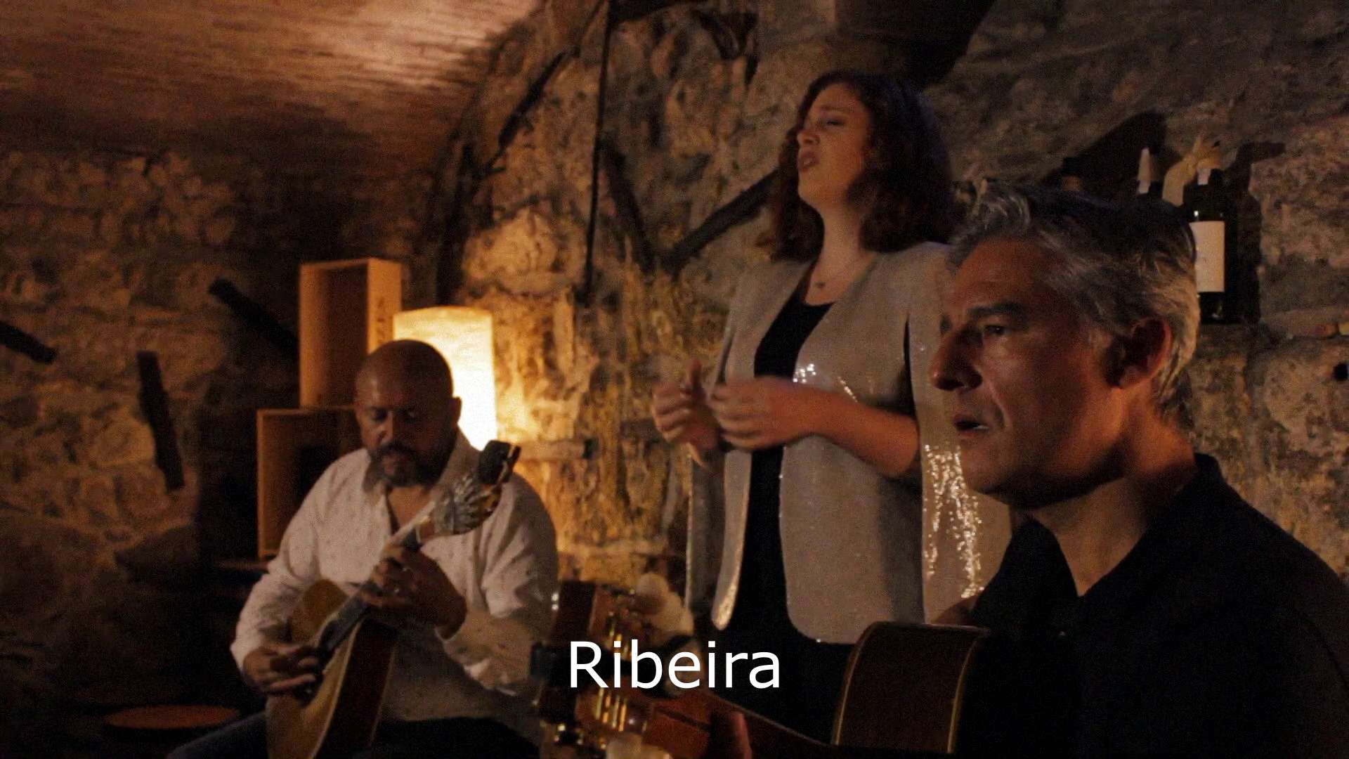 Colagem de mídia