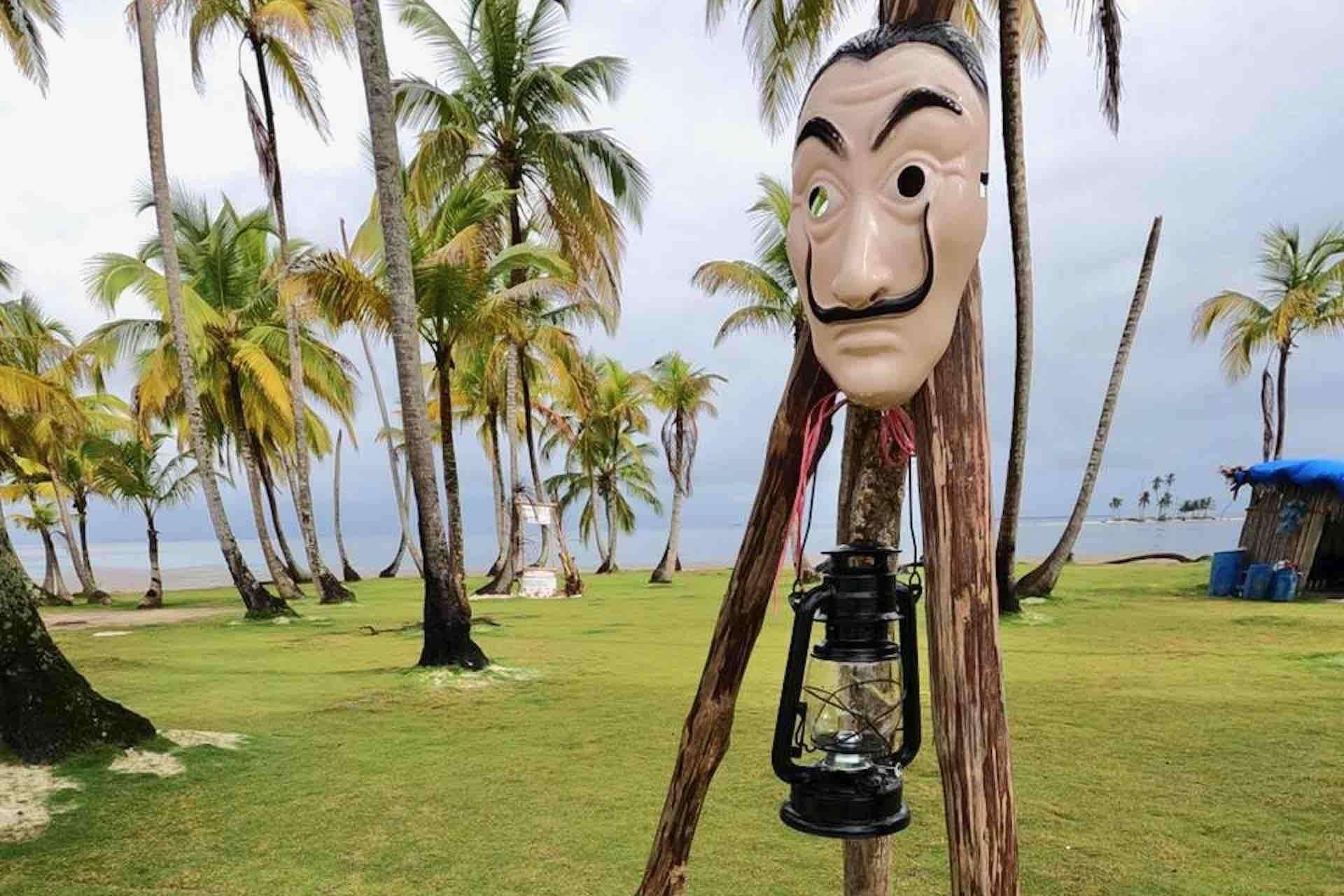 Colagem de mídia