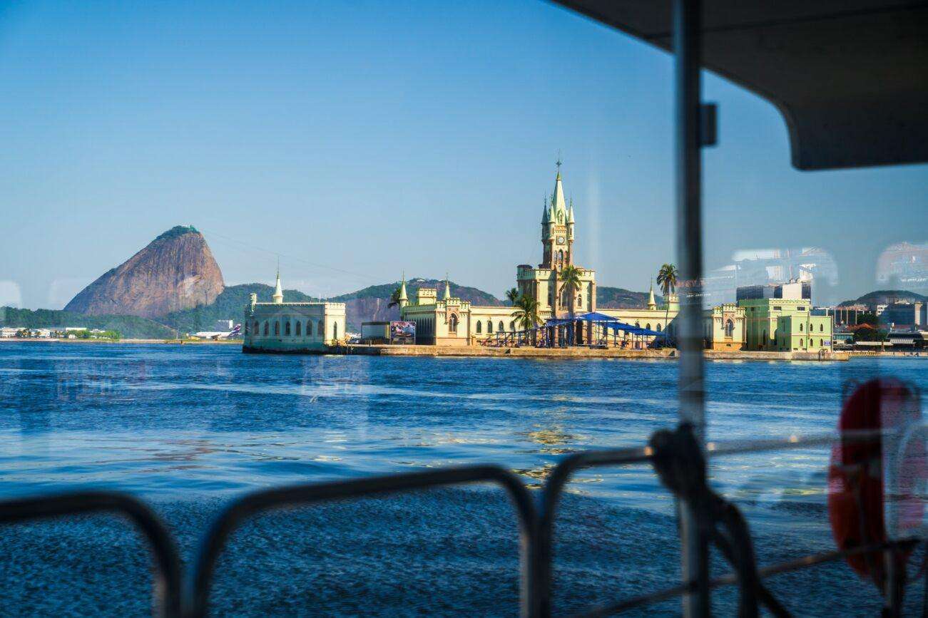 Colagem de mídia