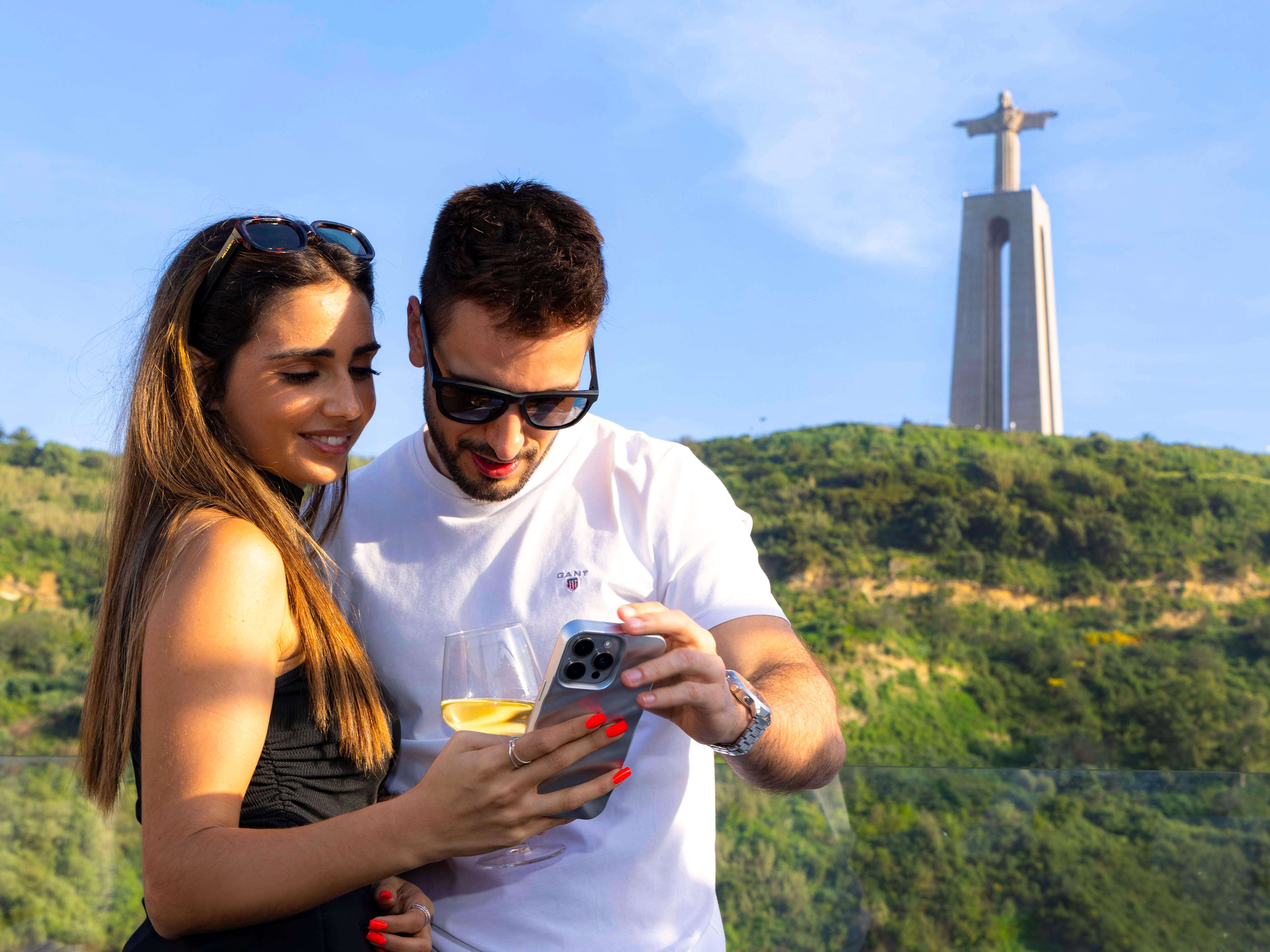 Colagem de mídia