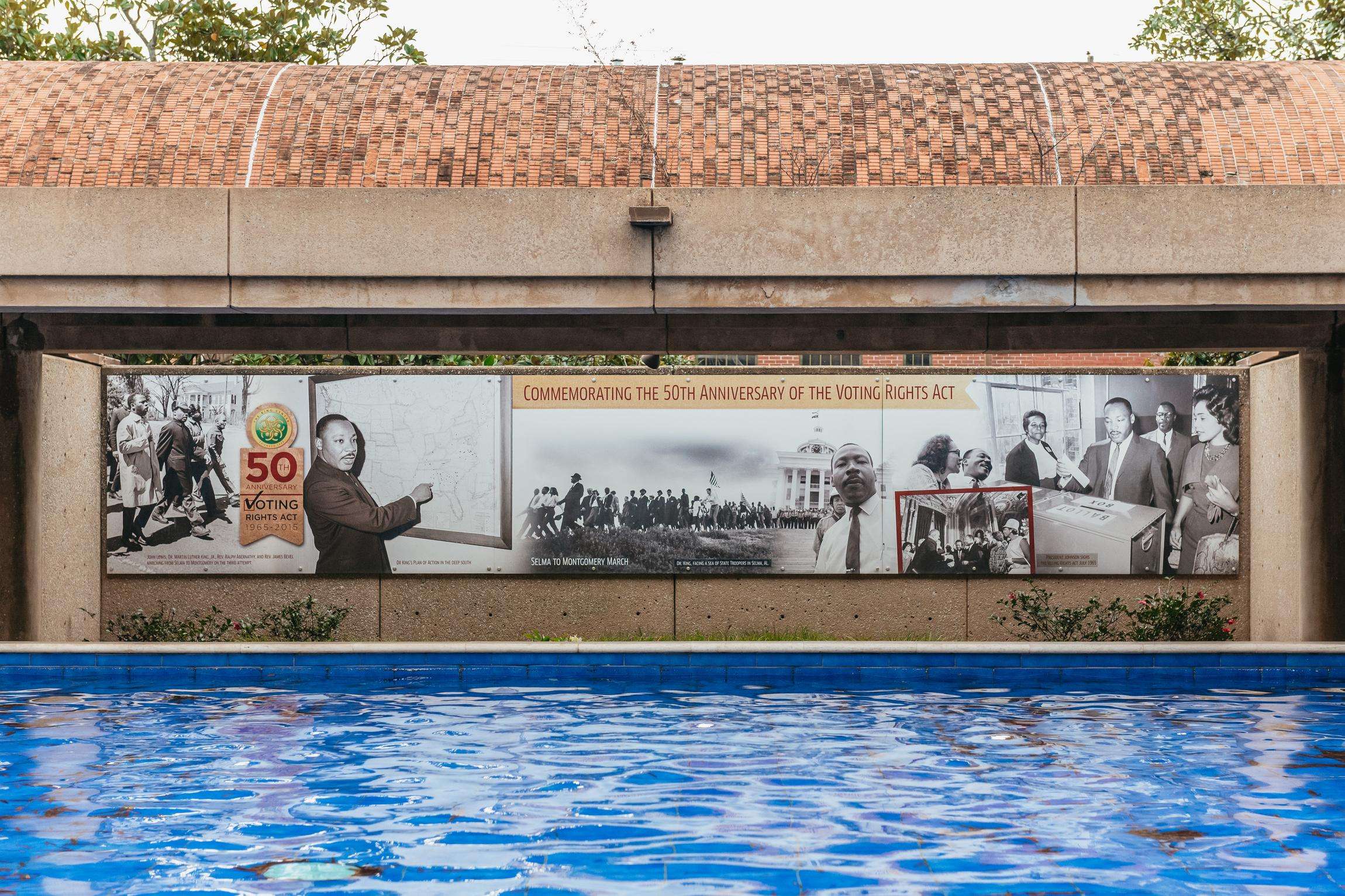 Colagem de mídia