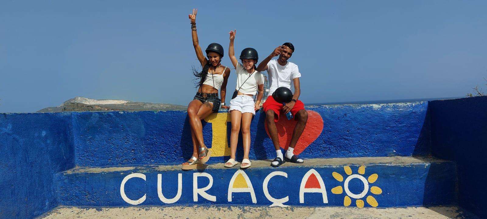 Colagem de mídia