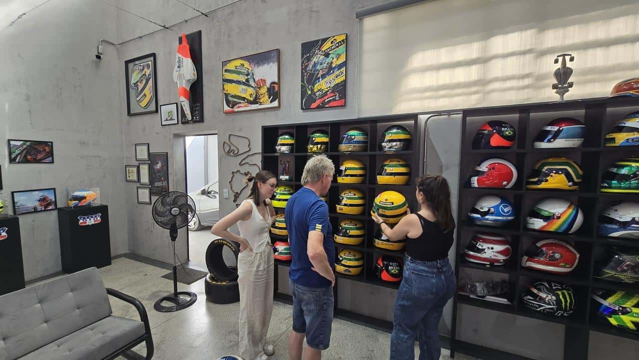 Colagem de mídia