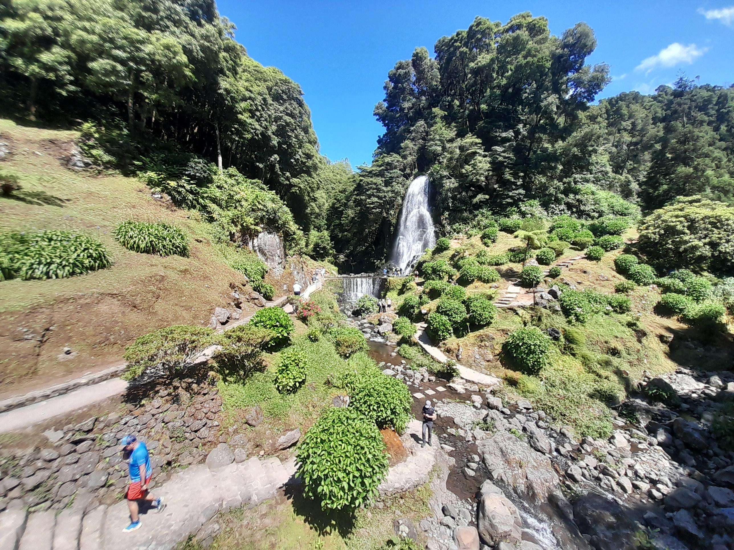 Colagem de mídia