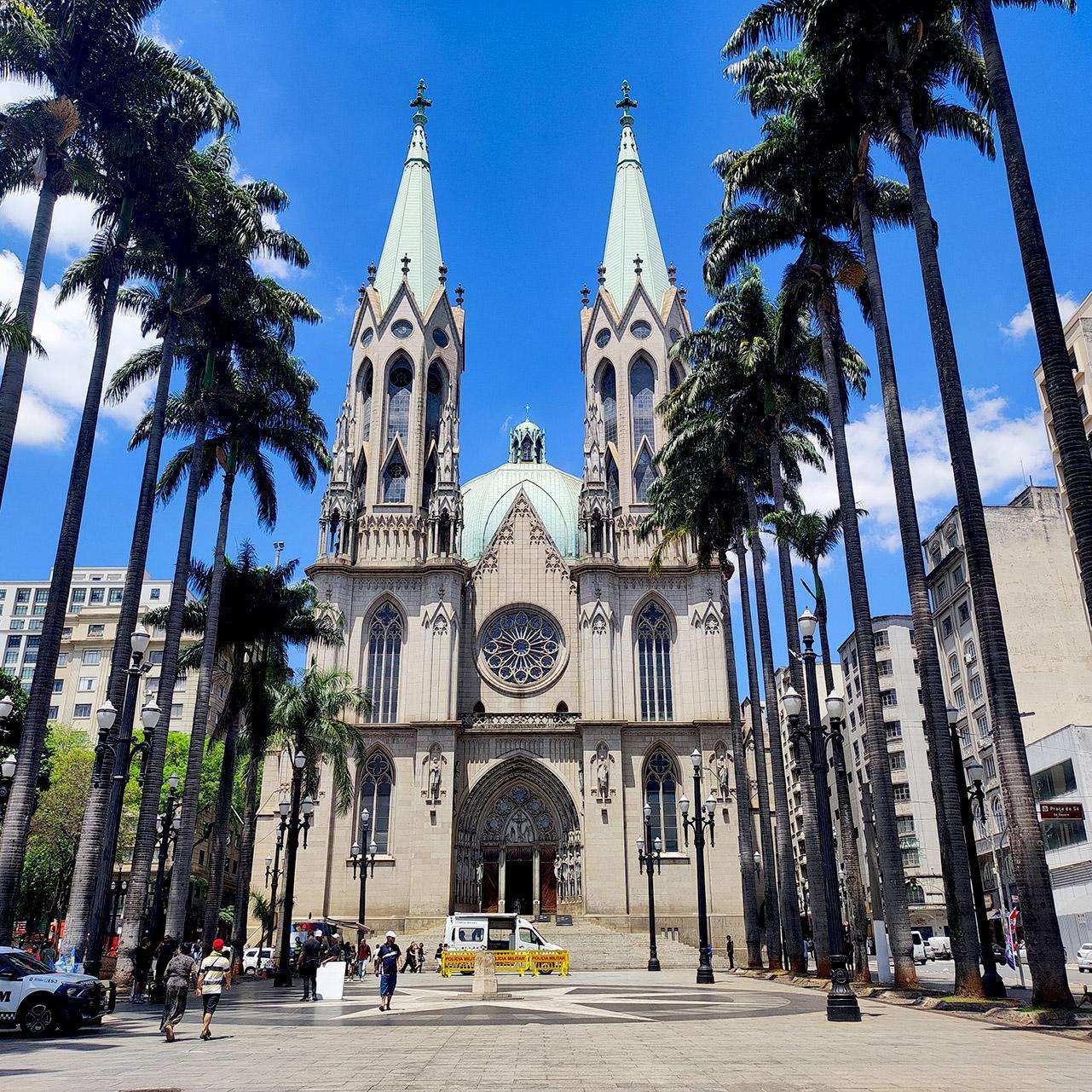 Colagem de mídia