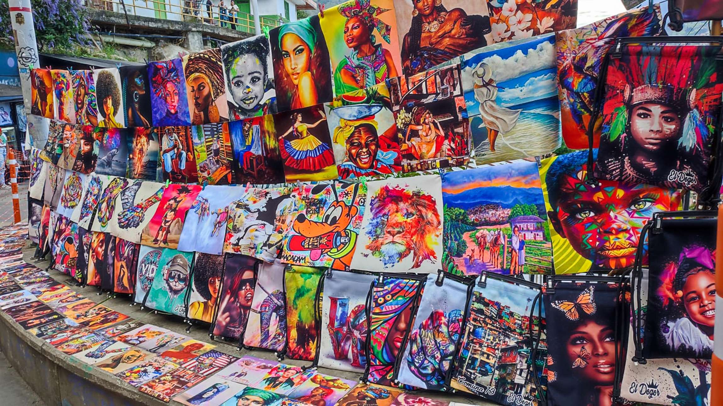 Colagem de mídia