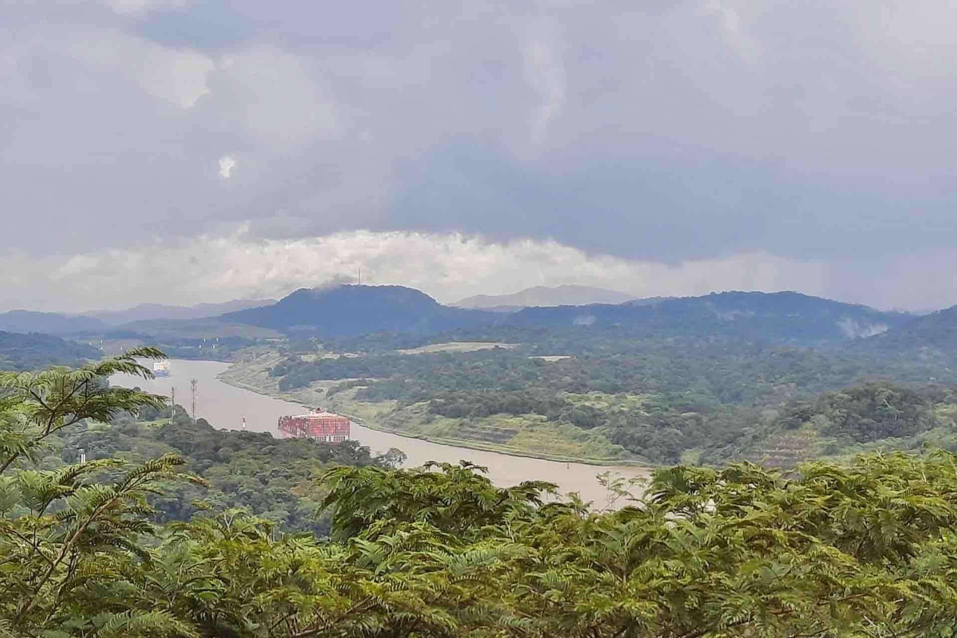 Colagem de mídia
