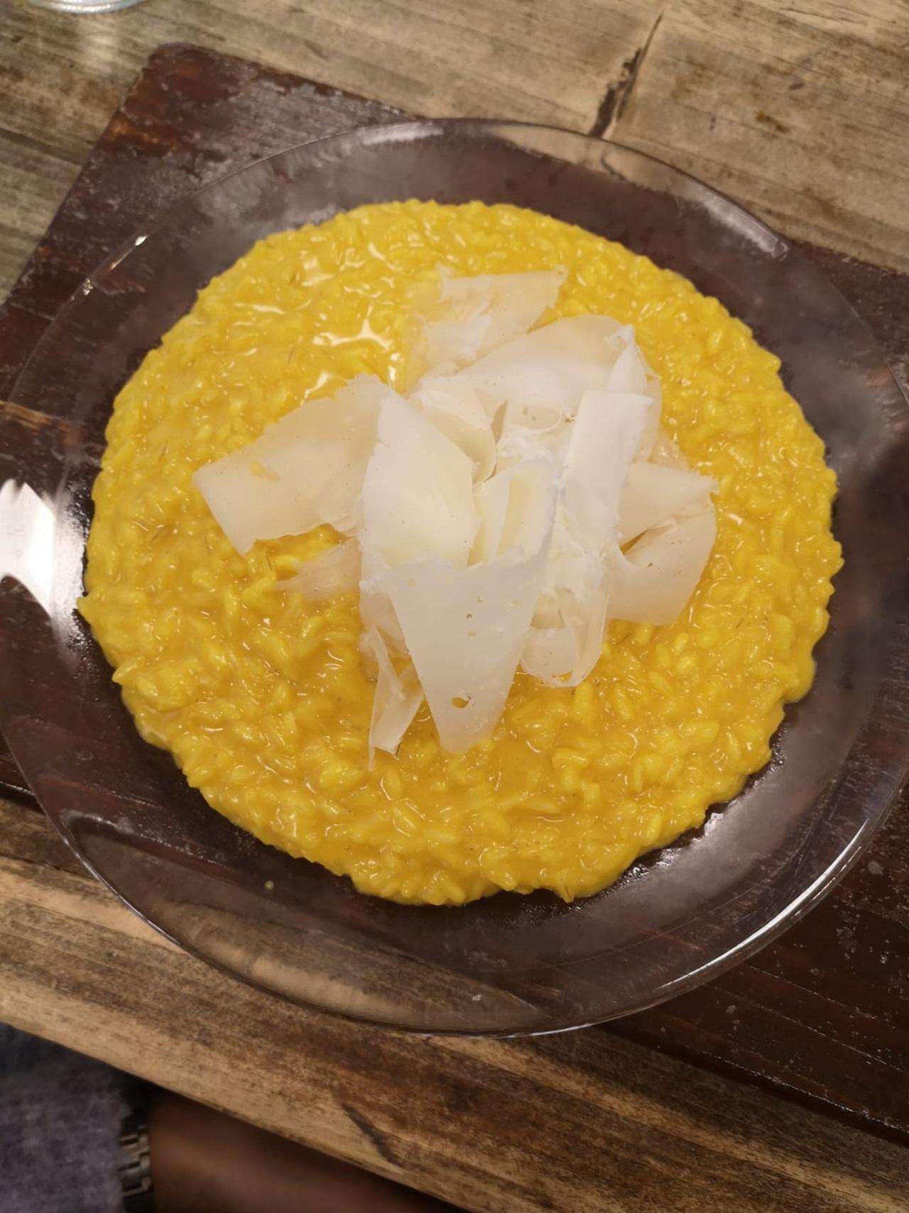 Colagem de mídia
