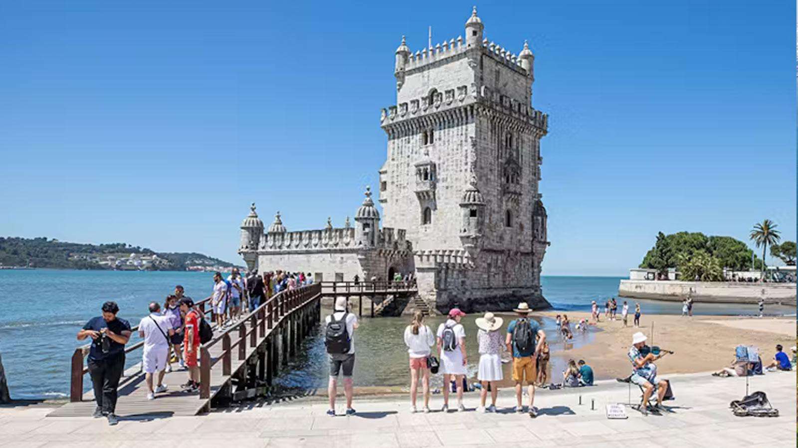 Colagem de mídia