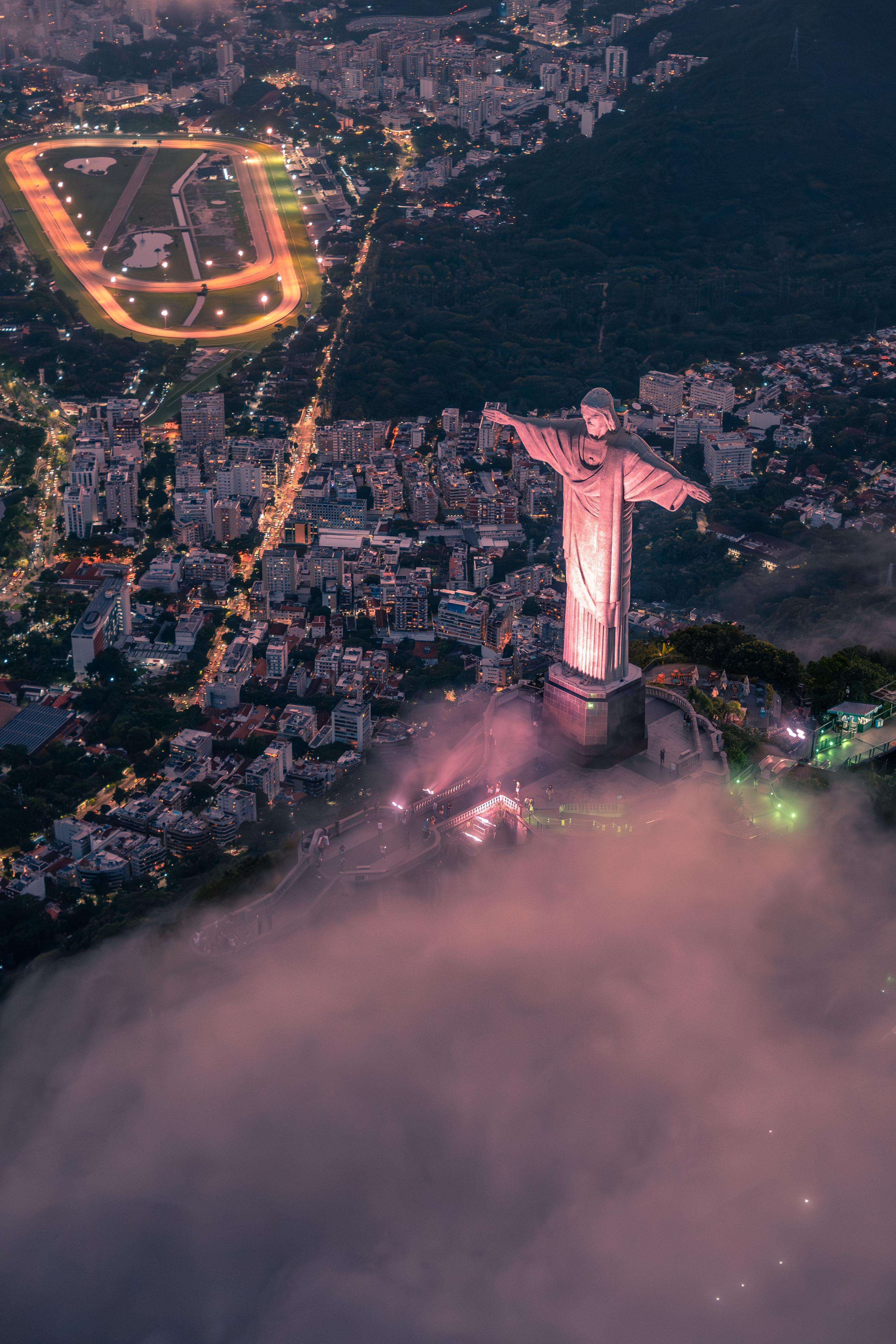 Colagem de mídia