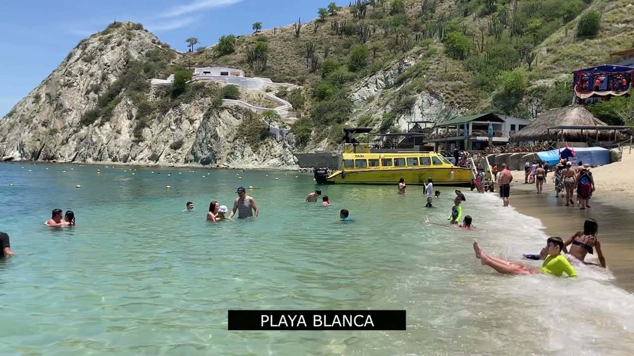 Colagem de mídia