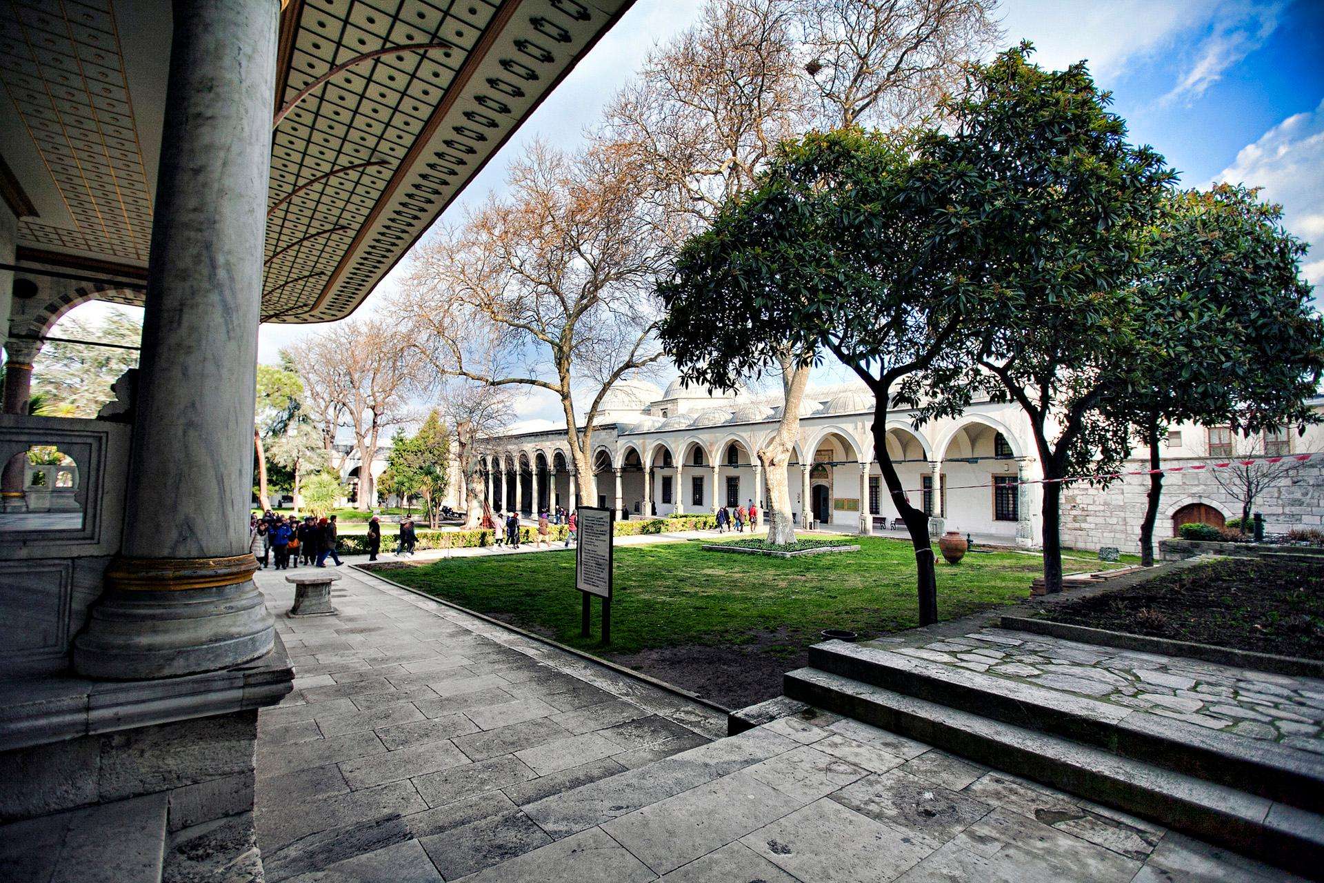Colagem de mídia