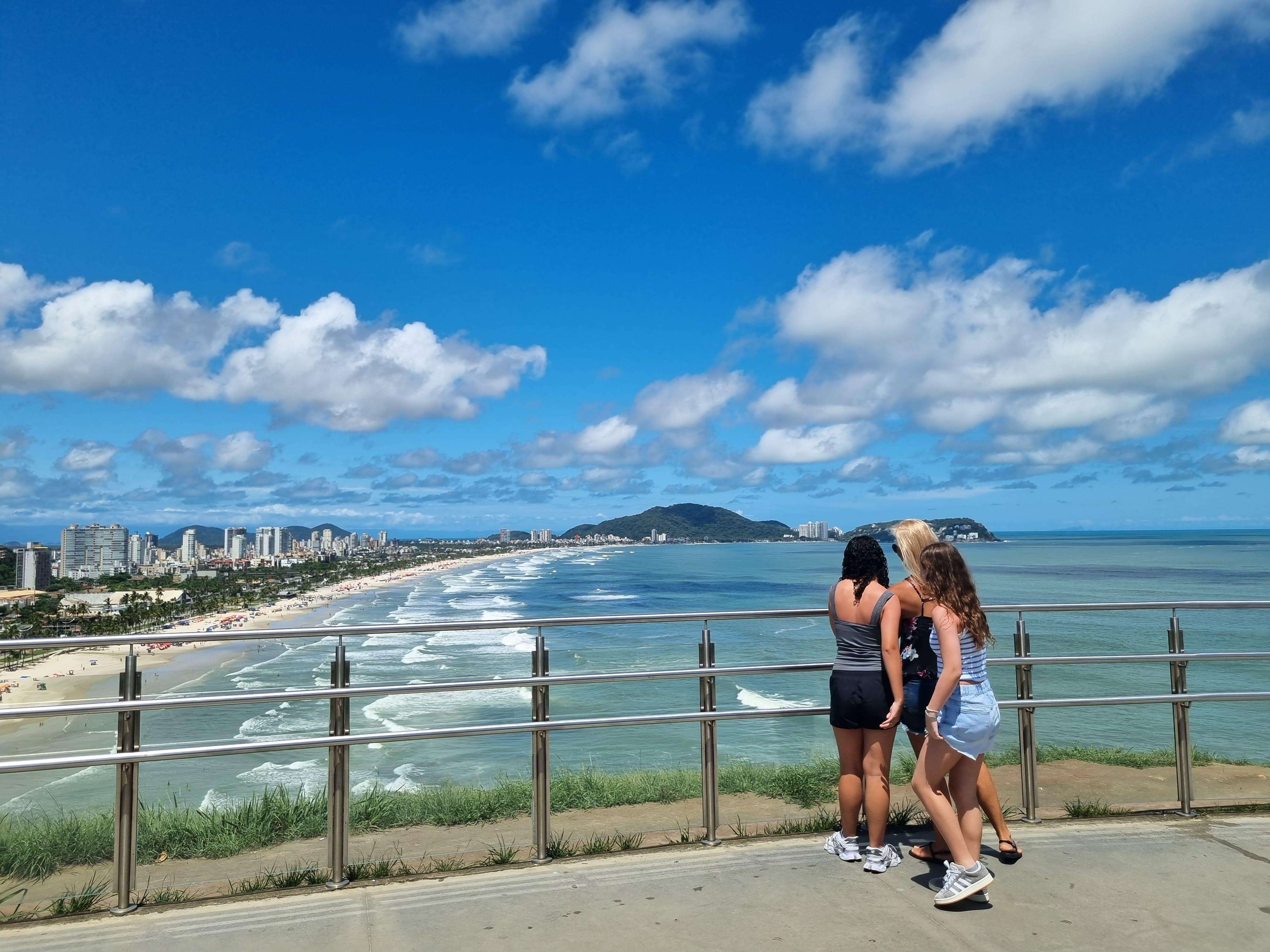 Colagem de mídia