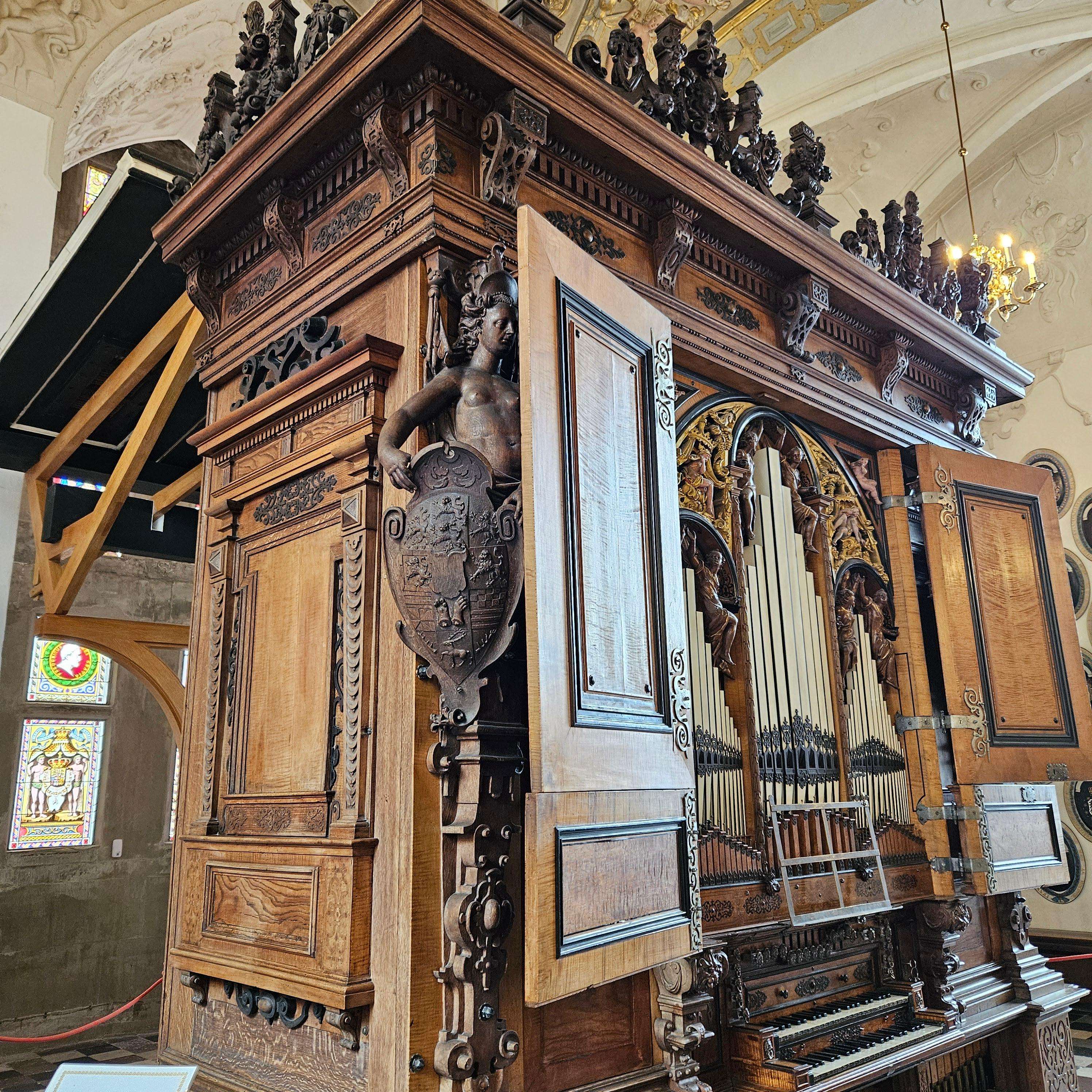Colagem de mídia