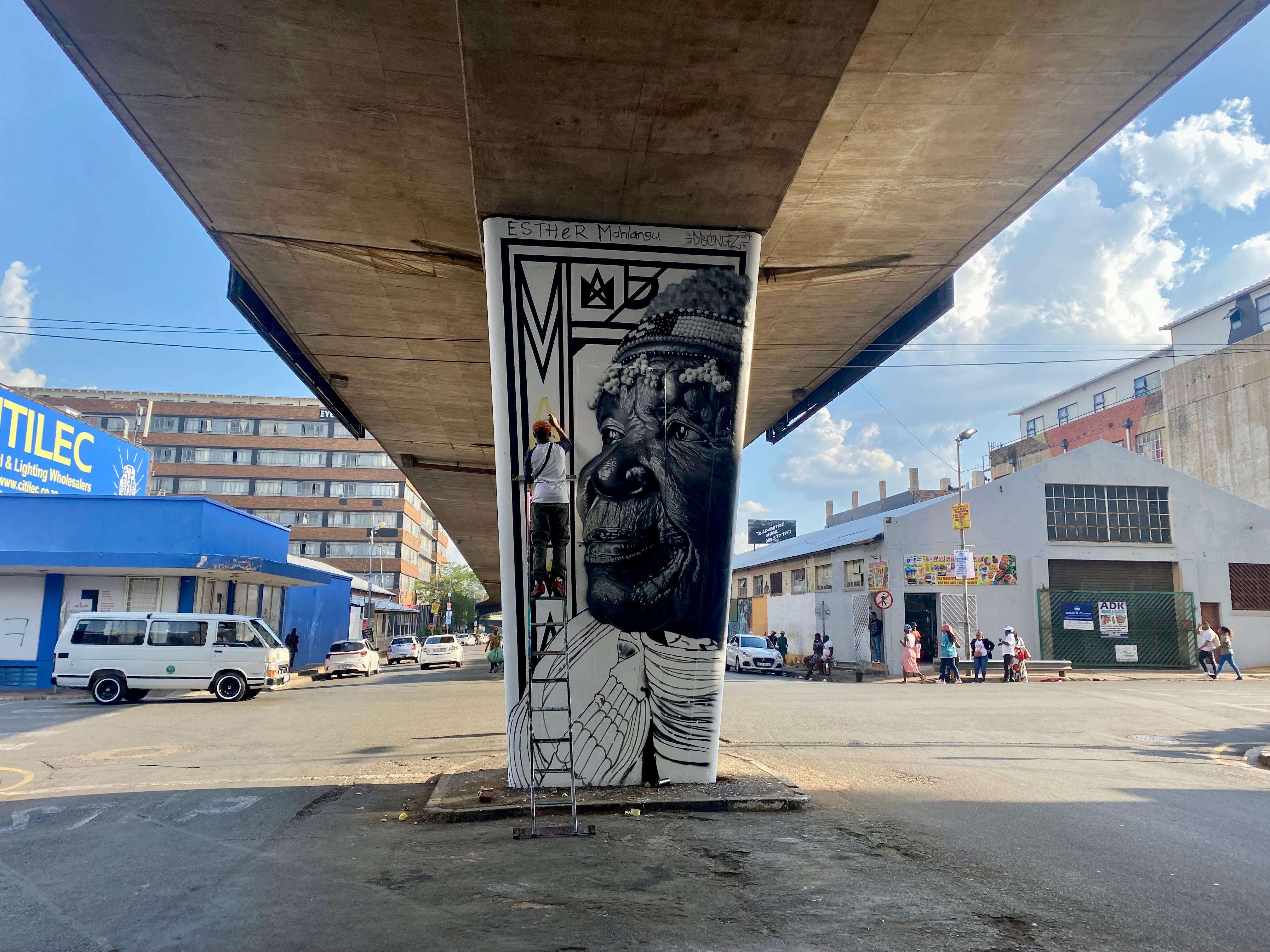 Colagem de mídia