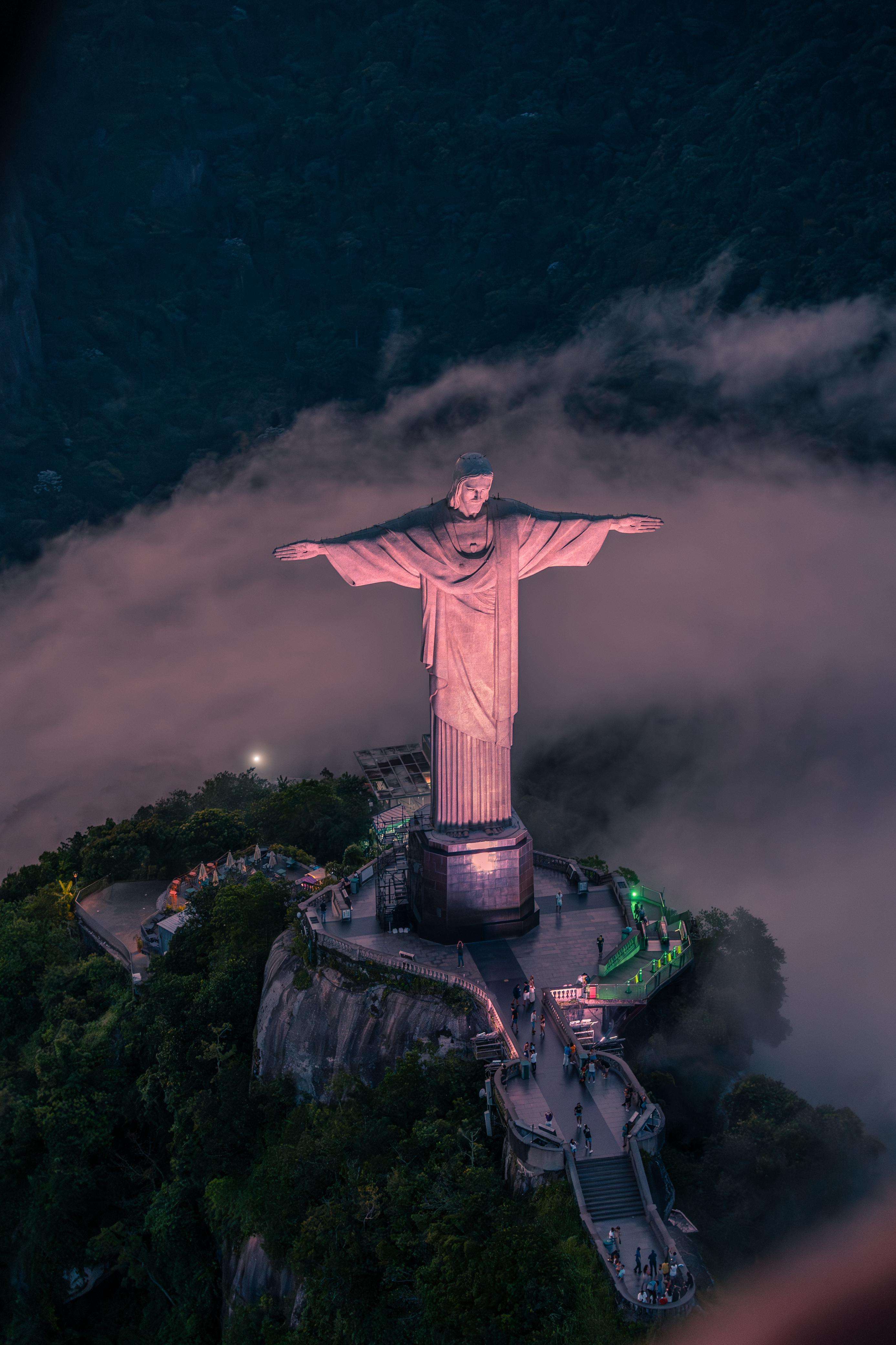 Colagem de mídia