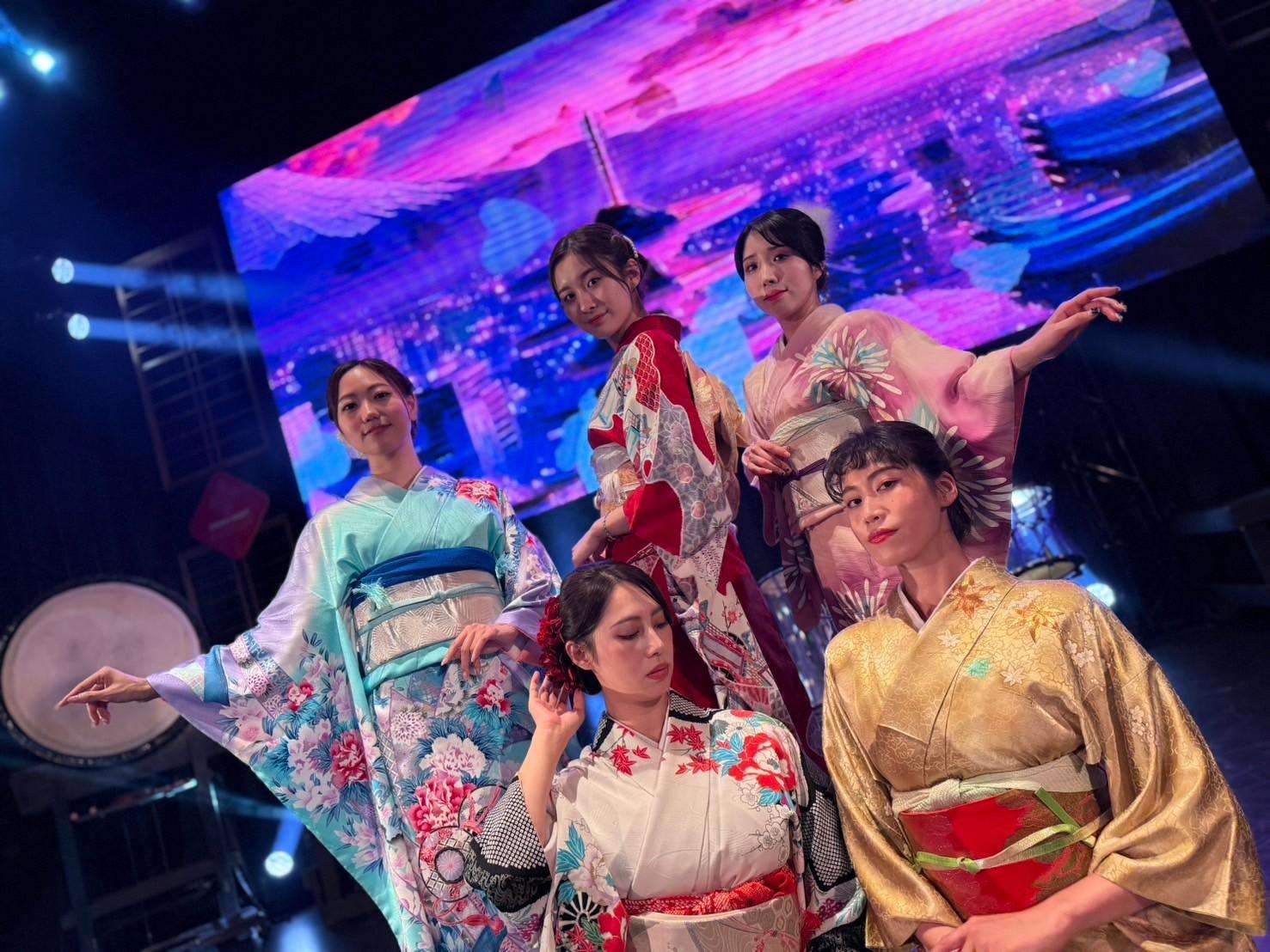 メディア コラージュ