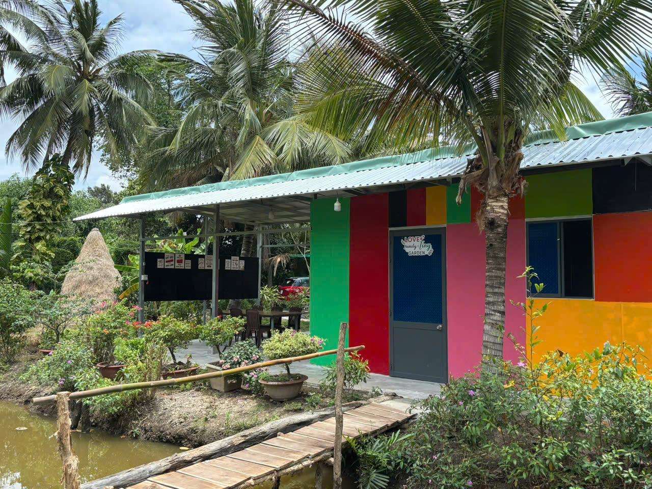 Colagem de mídia