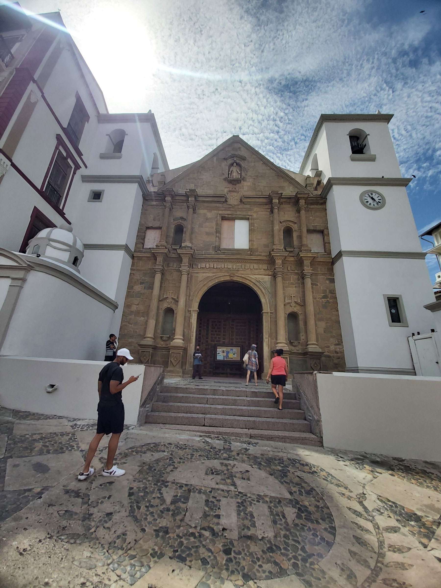 Colagem de mídia