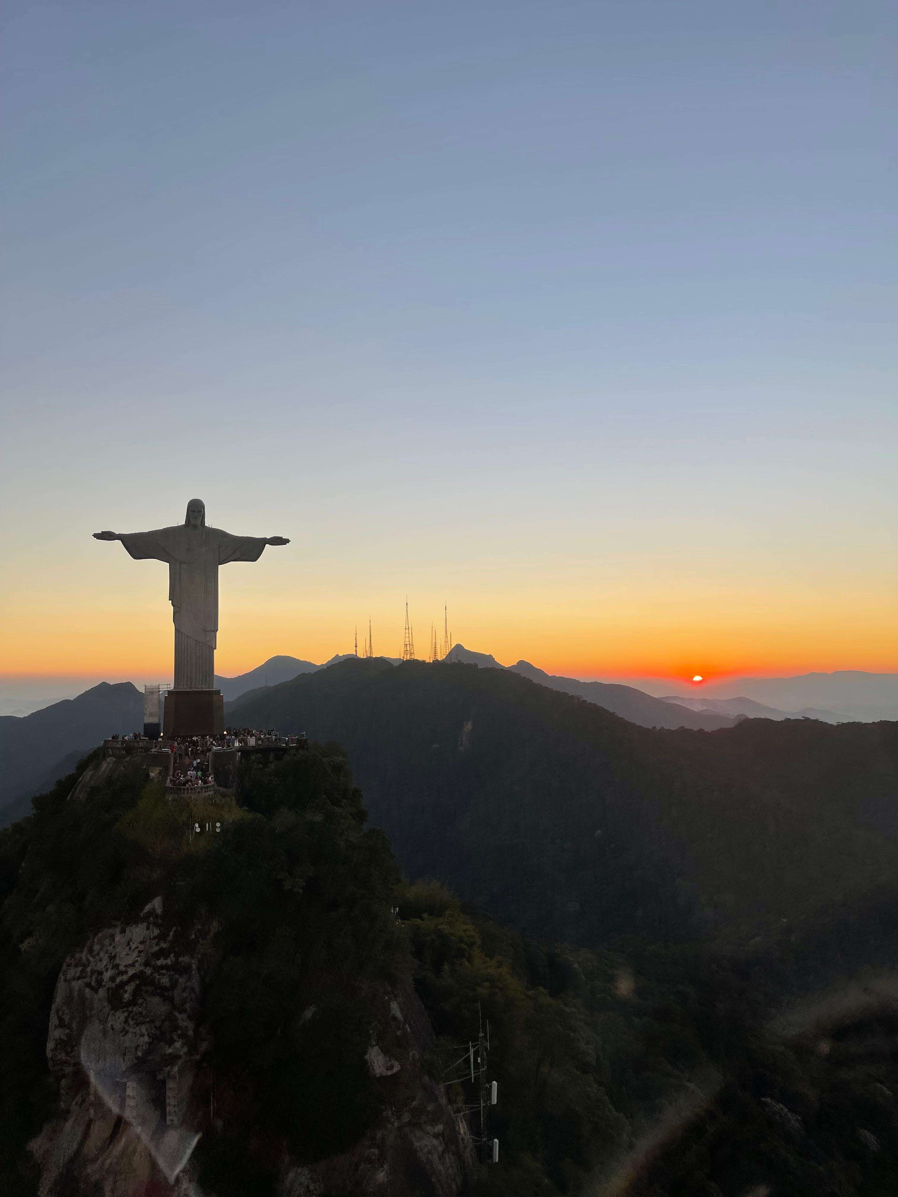 Colagem de mídia