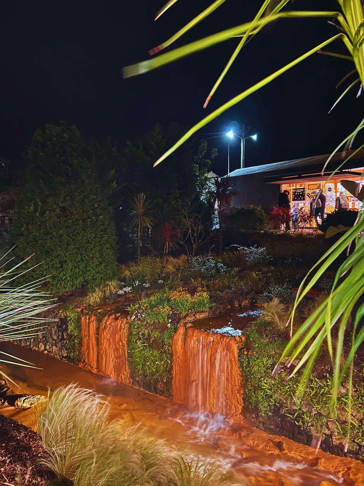 Colagem de mídia