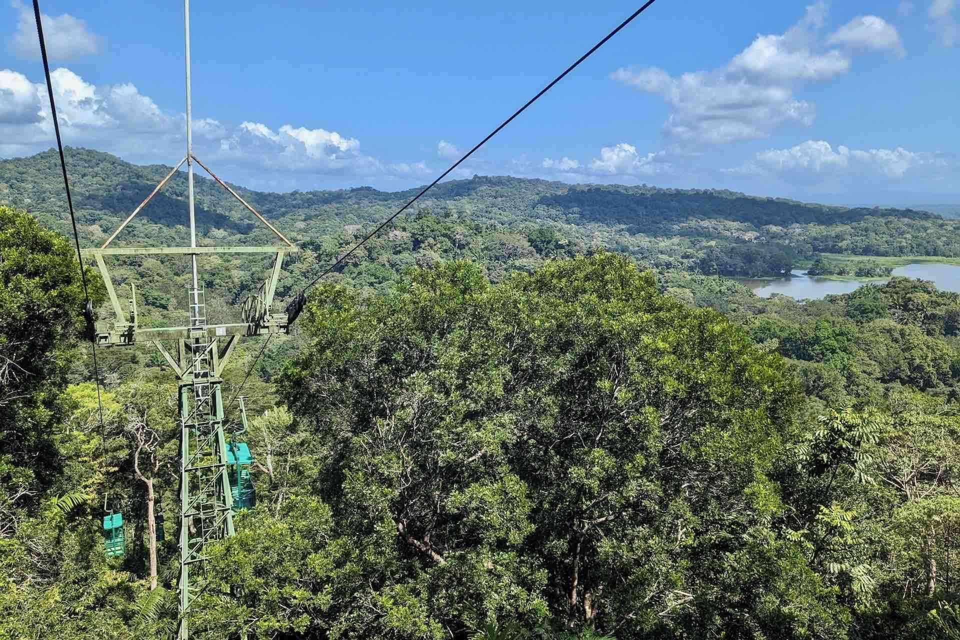 Colagem de mídia