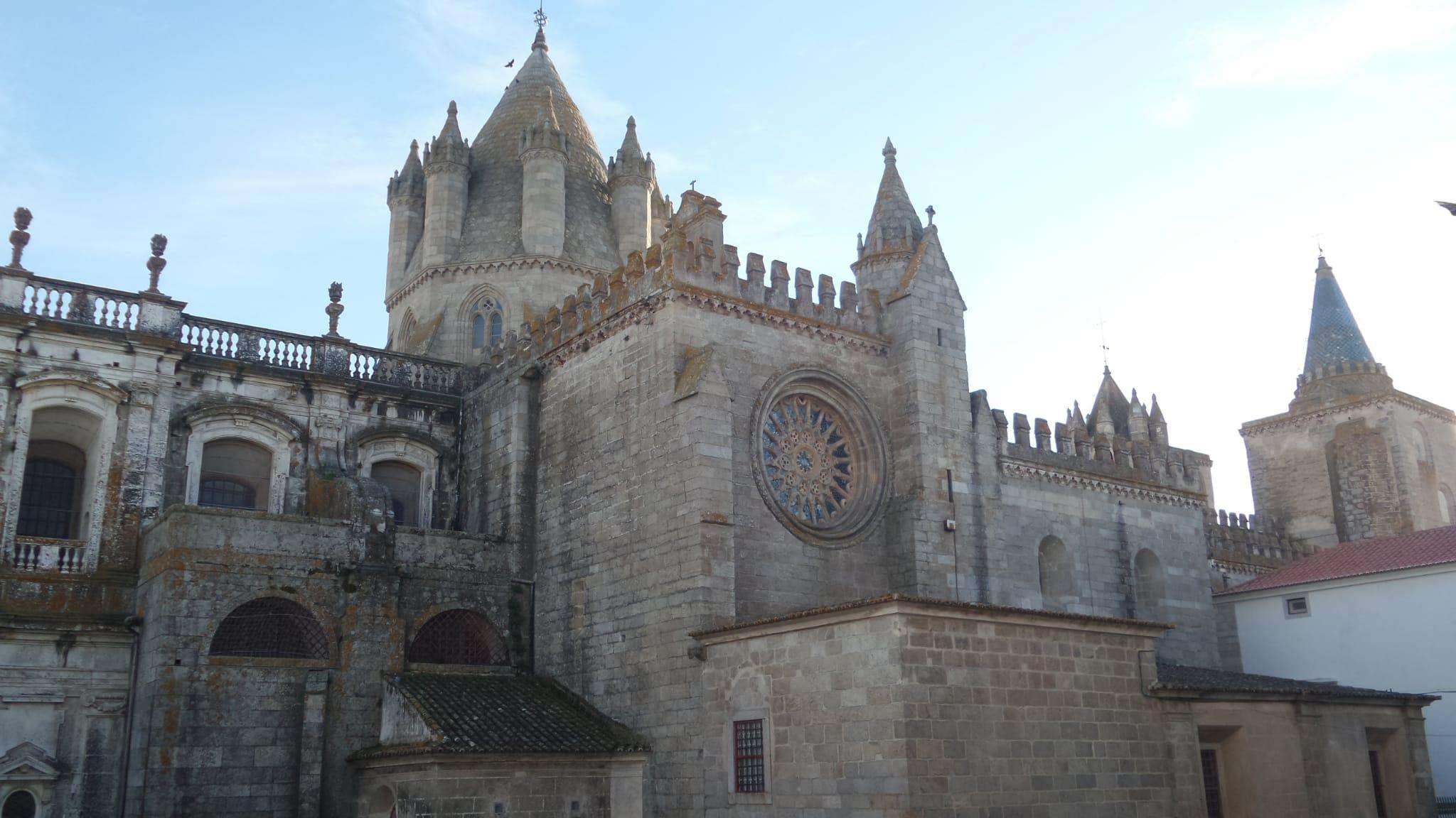 Colagem de mídia