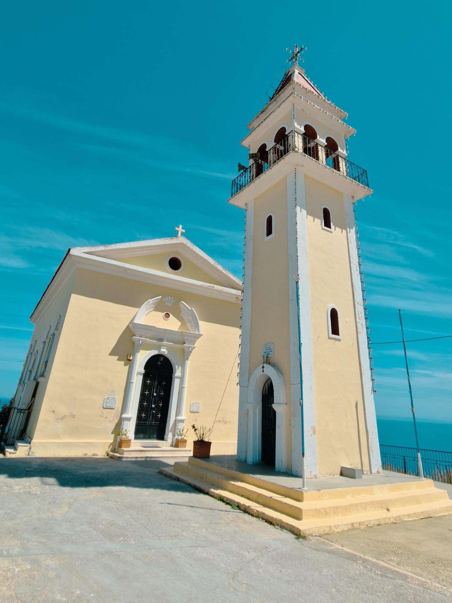 Colagem de mídia