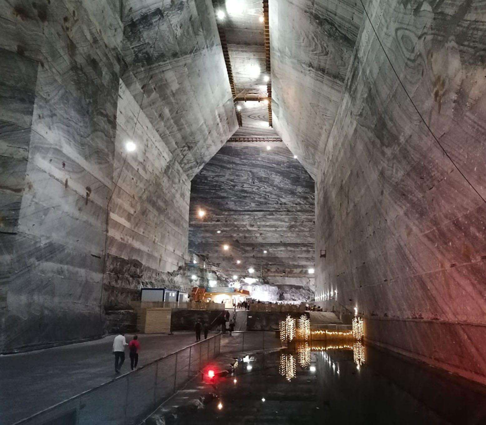 Colagem de mídia