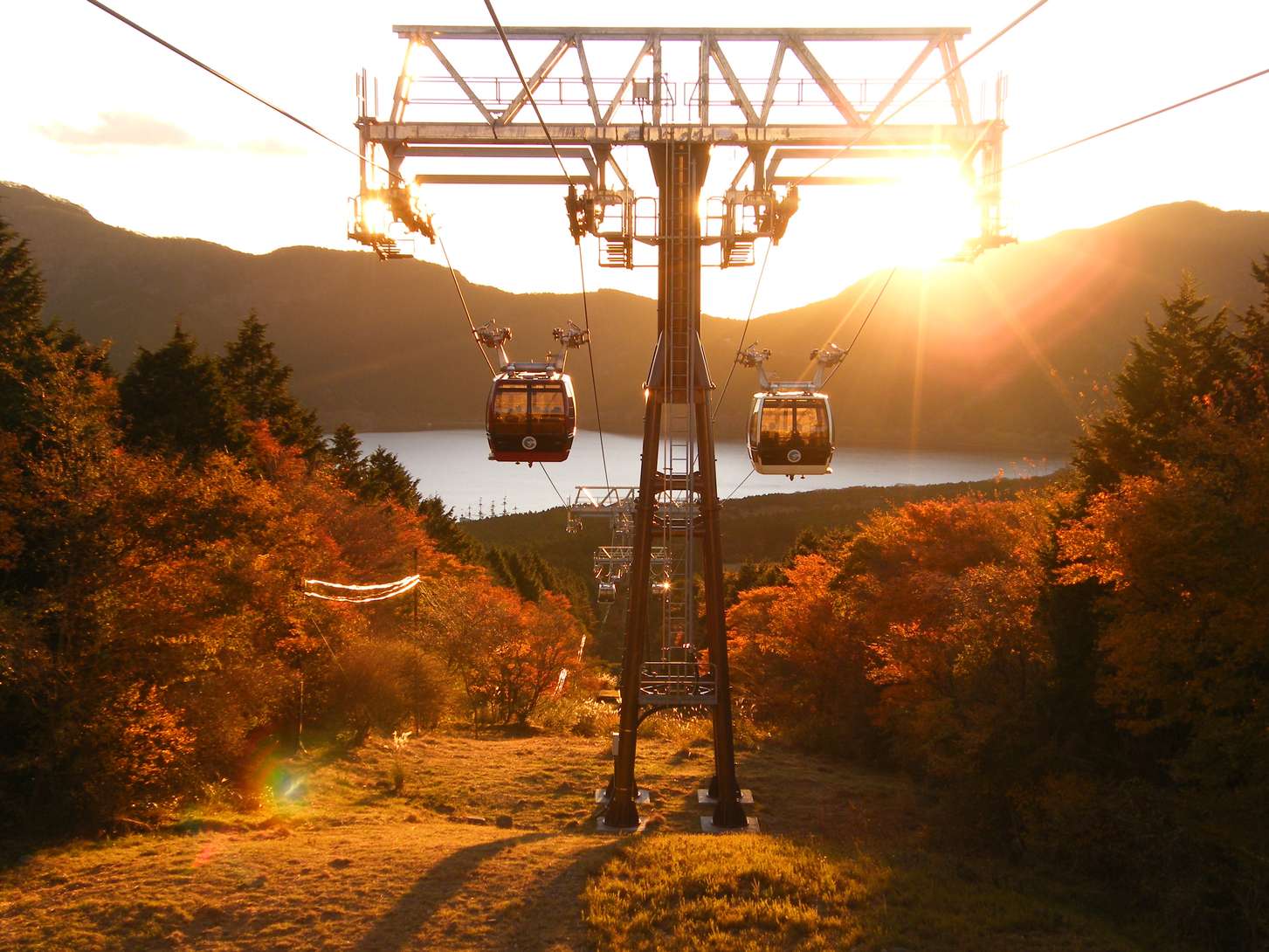 Hakone cable cars