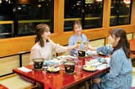 Tokyo: Dinner & lunch cruises