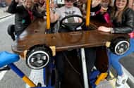 LIVERPOOL ØLCYKEL MED ØL INKLUDERET