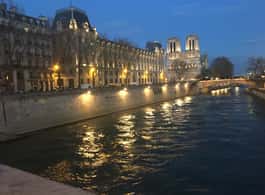 Paris: Happy Hour Evening Cruise on the Seine River