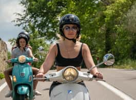 Tuscany by Vespa Full-Day Tour to Chianti Wine Region