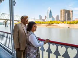 Ohio River: Sunset Sightseeing Cruise