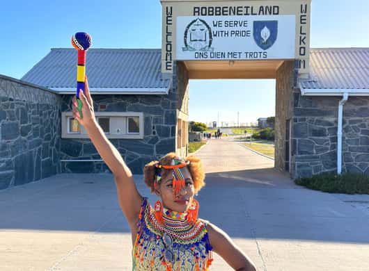 Cape Town: Robben Island Ferry Ticket and Guided Prison Tour