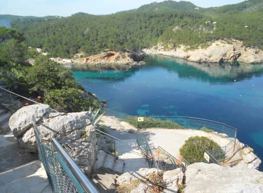 Uitzicht op de baai bij Can Marçà