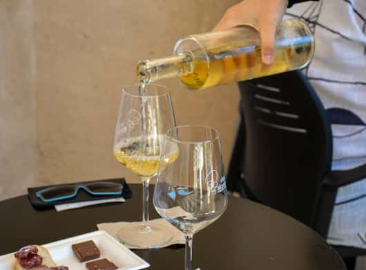 Uitzicht vanaf het kasteel van Santa Bárbara over Alicante en de zee