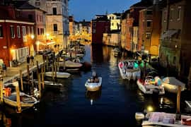 キオッジャ：ヴェネツィアの潟と運河のボートツアー | GetYourGuide