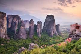 From Thessaloniki: Private Day Trip to Meteora with Transfer