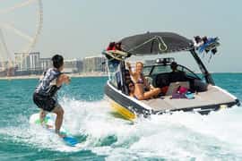 Dubai: Dubai Marina Wakesurfing or Wakeboarding Experience