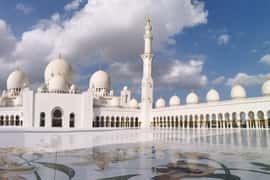 From Dubai: Abu Dhabi Small-Group Day-Tour with Lunch