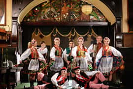 Krakow: Folk Show & 3-Course Dinner at Jama Michalika Café