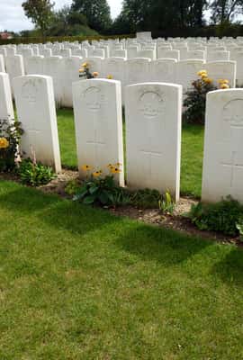 obrázok č. 3 aktivity Paríž: Anzac Day Day Tour do Villers Bretonneux v destinácii Villers-Bretonneux, obrázok nahral dodávateľ