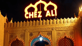 Marrakech: Spettacolo folkloristico Chez Ali Fantasia e cena marocchina