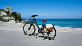 Grotta della Poesia, Torre dell'Orso e Sant'Andrea: Bike Tour Self guided