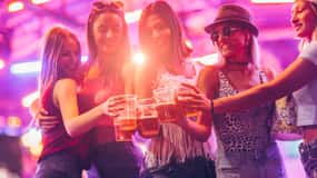 Berlin: Bar- och partytur Bar- och partytur med gratis shots och VIP-klubbtillträde